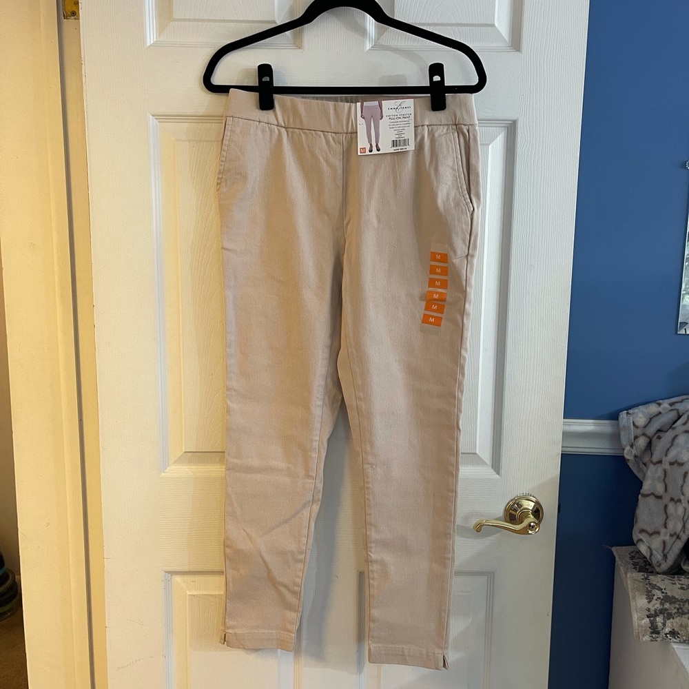 Emma James Flat Front Pull on ankle pant NWT Size Medium